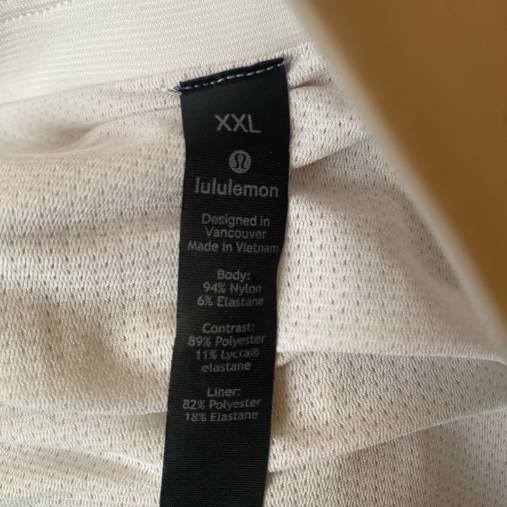 Lululemon Athletica Cream Shorts - Picture 3 of 13